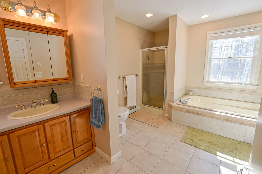91 Prospect Ridge Clarendon VT 05759