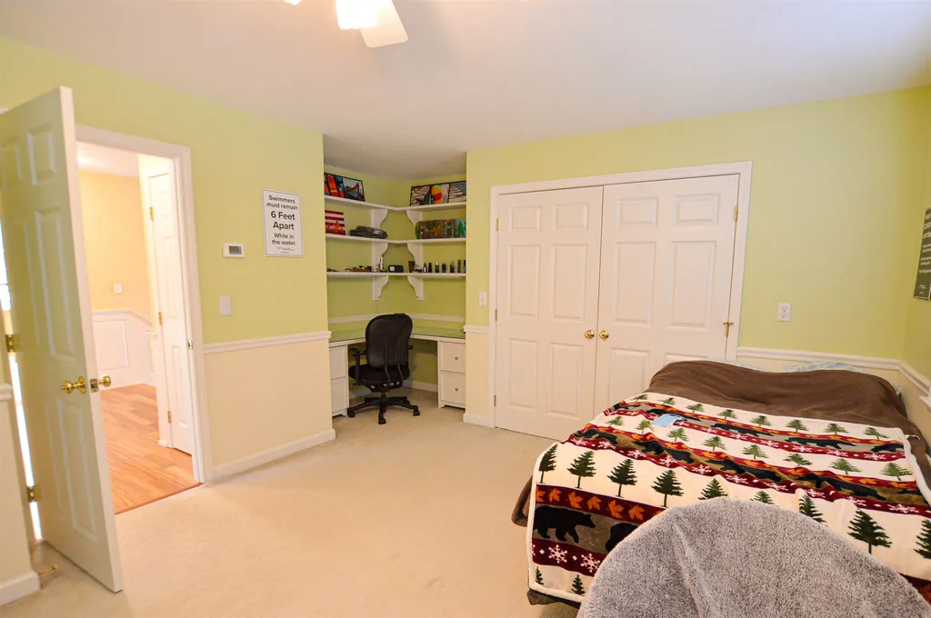 91 Prospect Ridge Clarendon VT 05759