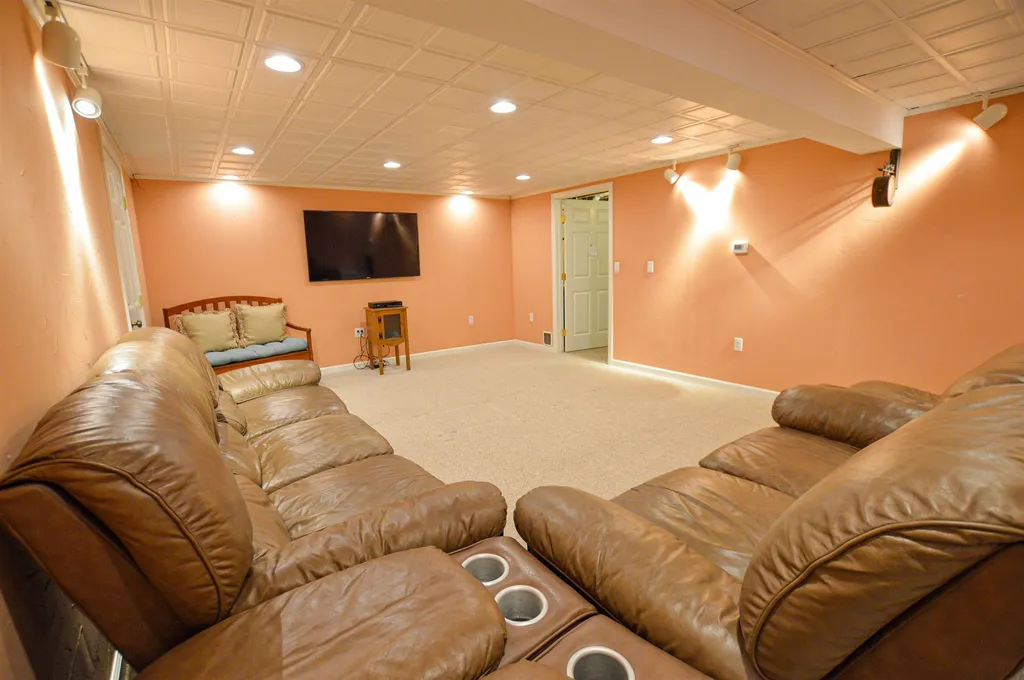 91 Prospect Ridge Clarendon VT 05759