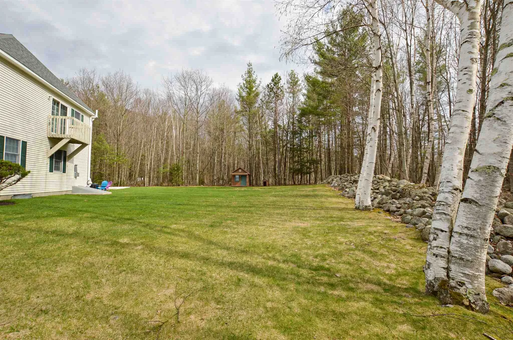 91 Prospect Ridge Clarendon VT 05759