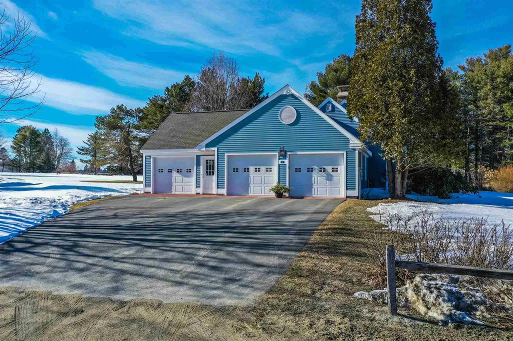 10 Old Village Road New London NH 03257