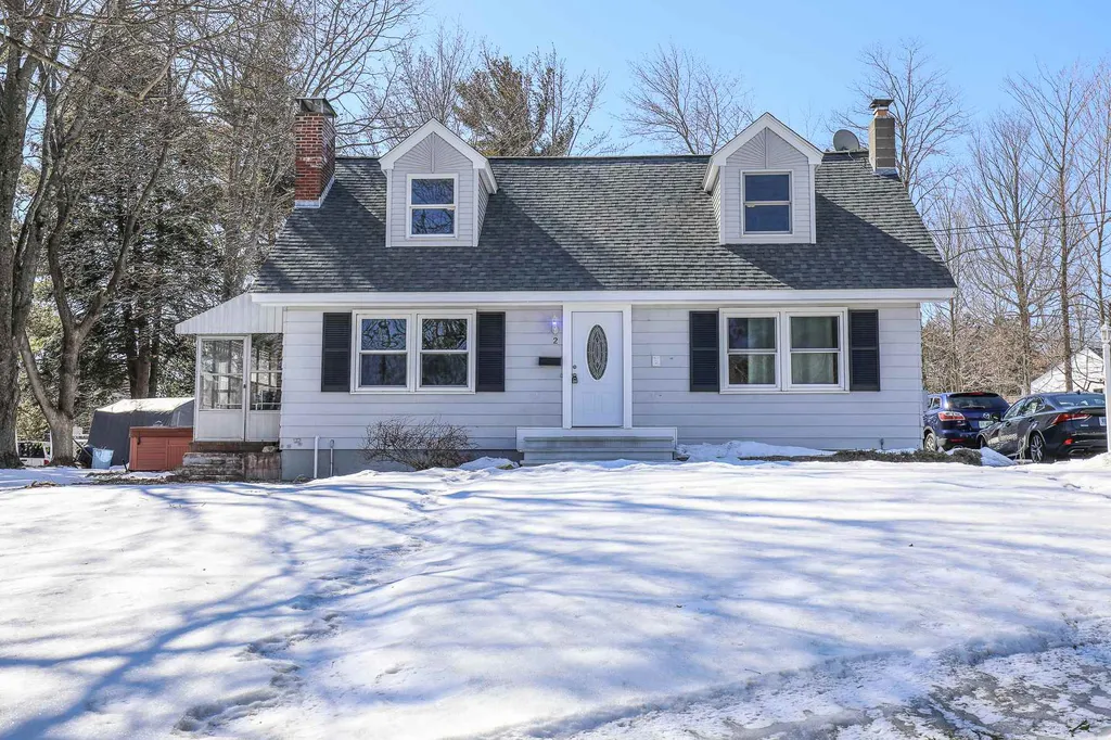 2 Hood Road Derry NH 03038