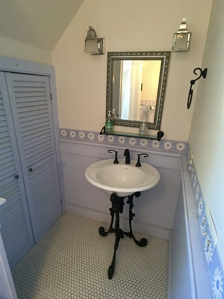 142 Barnumville Road Manchester VT 05255