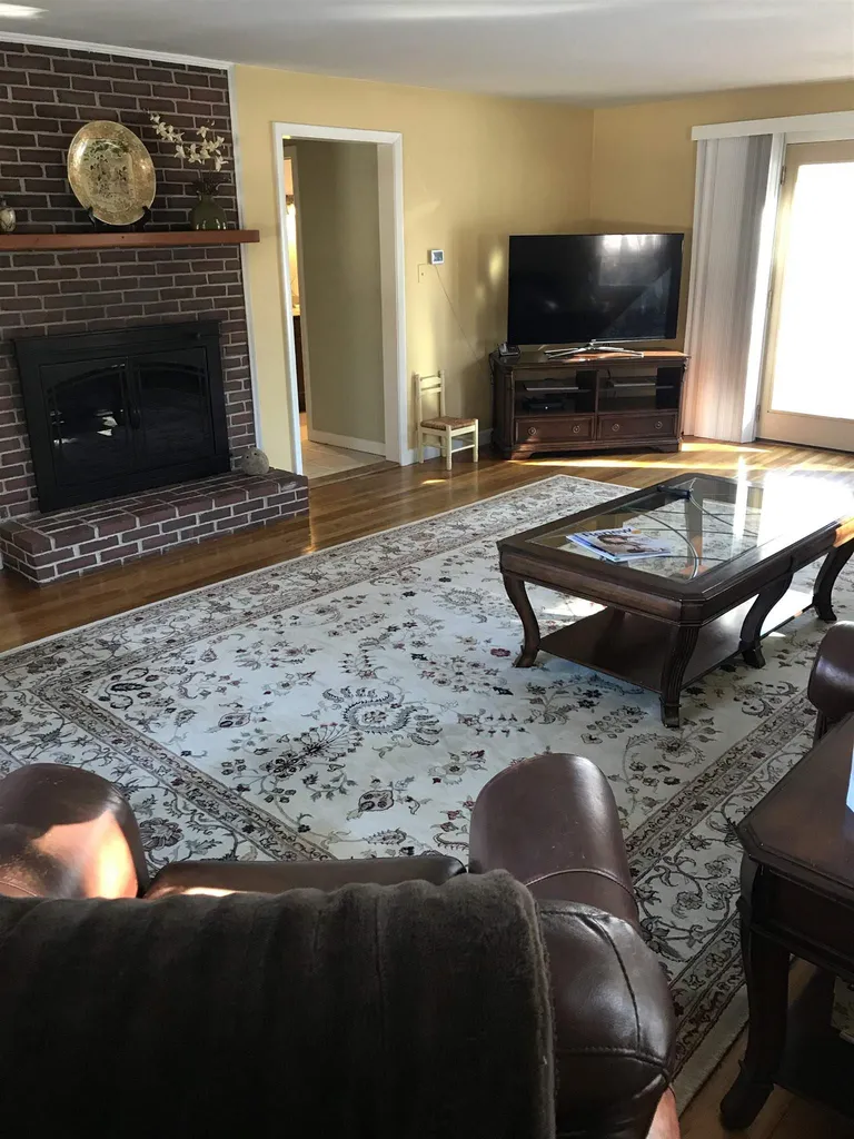 14 Westwood Circle Dover NH 03820
