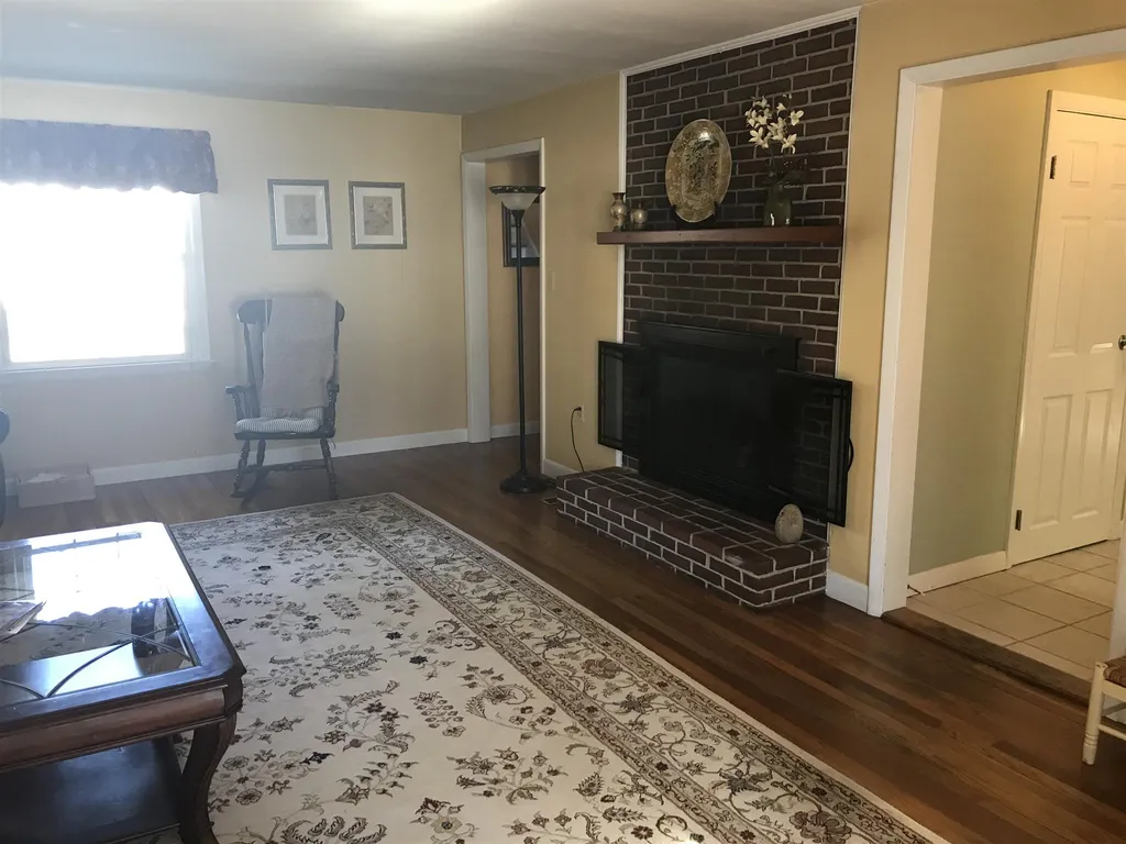 14 Westwood Circle Dover NH 03820
