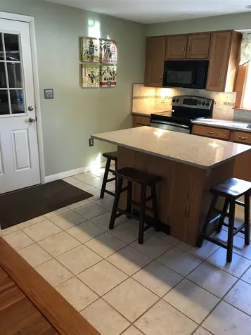 14 Westwood Circle Dover NH 03820