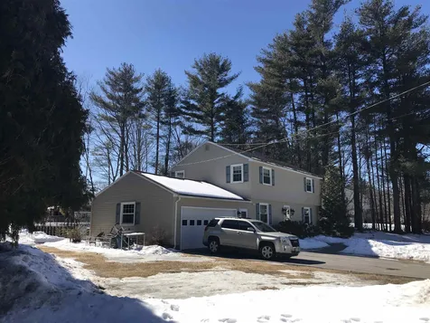14 Westwood Circle Dover NH 03820