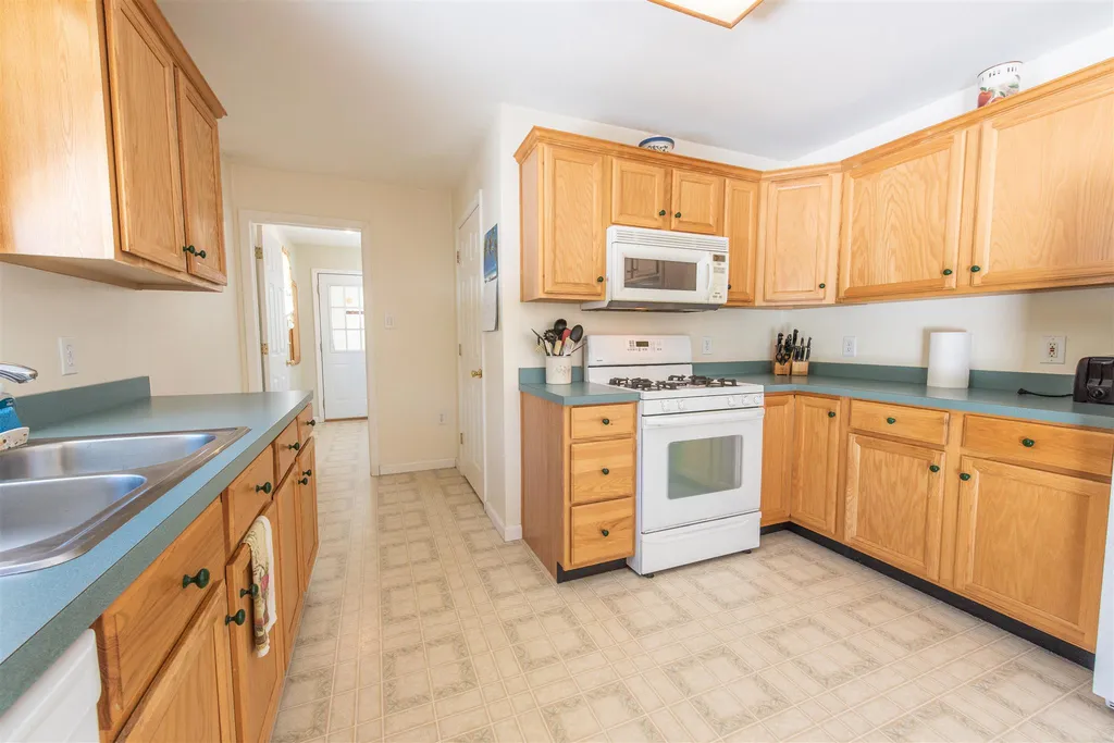 41 Borough Road Hill NH 03243