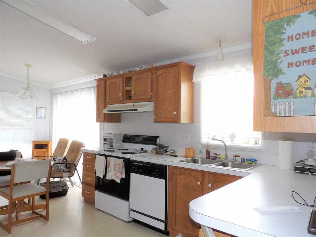 75 Dudley Circle Laconia NH 03246