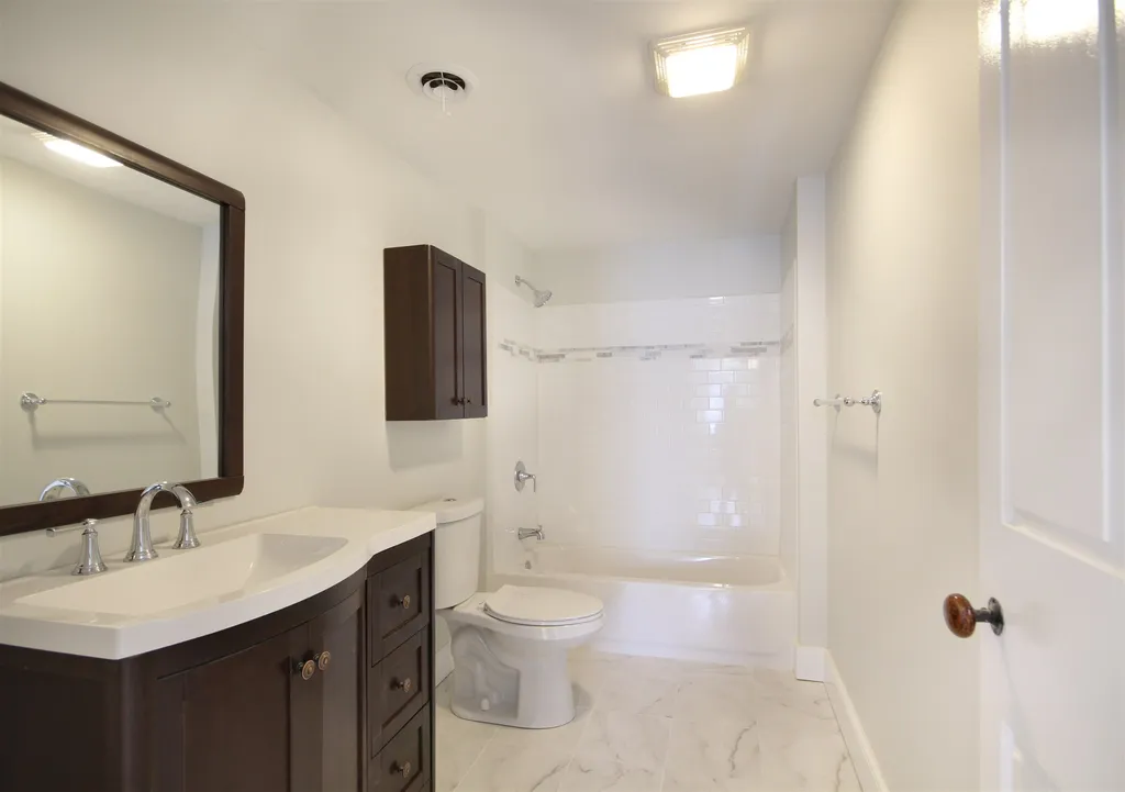 144 Halladay Road Middlebury VT 05753