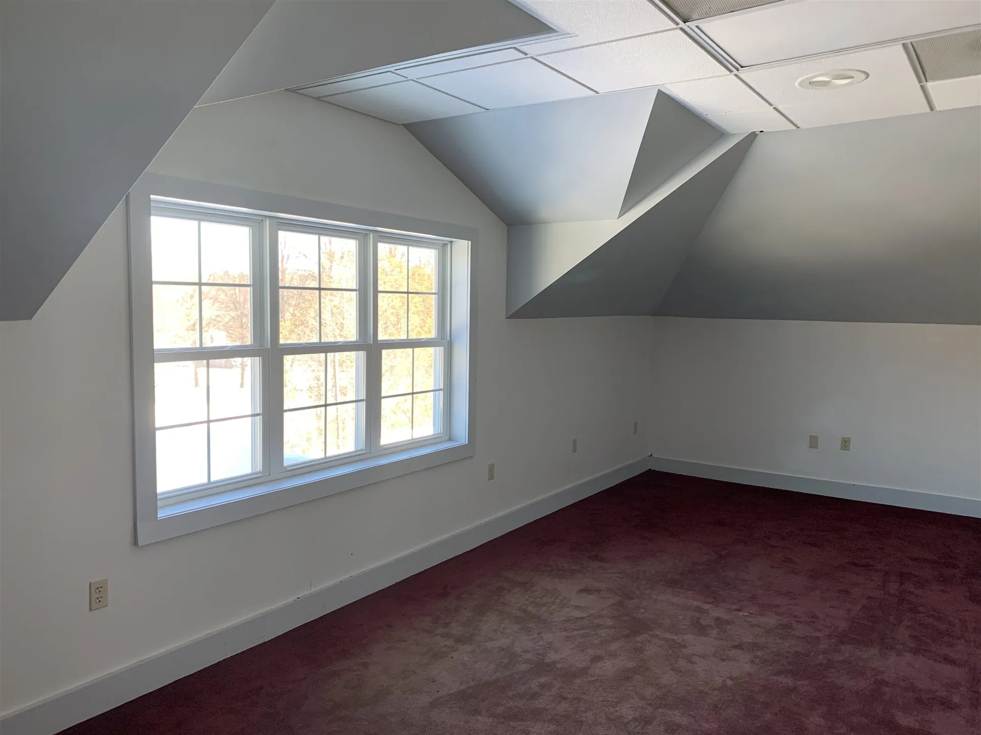 5068 Shelburne Road Shelburne VT 05482