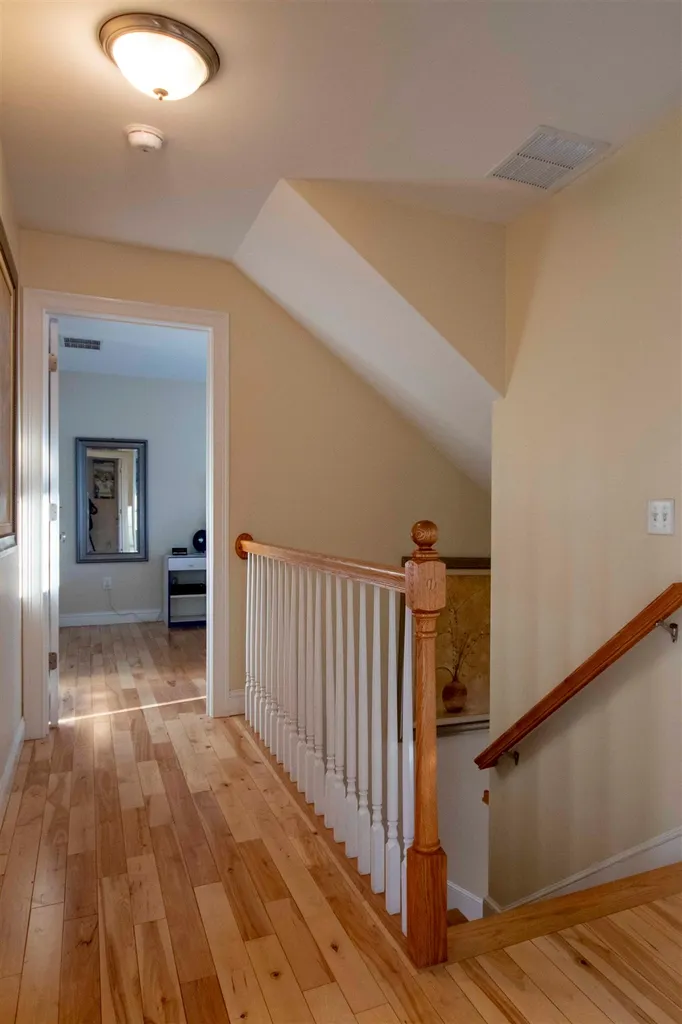 18 Harvest Drive Derry NH 03038
