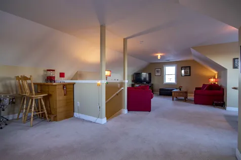 18 Harvest Drive Derry NH 03038