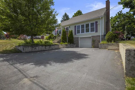 3 Turgeons Lane Somersworth NH 03878