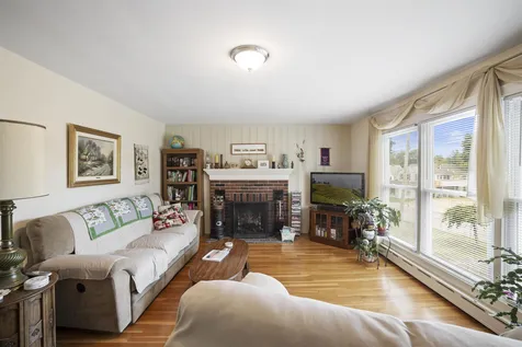 3 Turgeons Lane Somersworth NH 03878