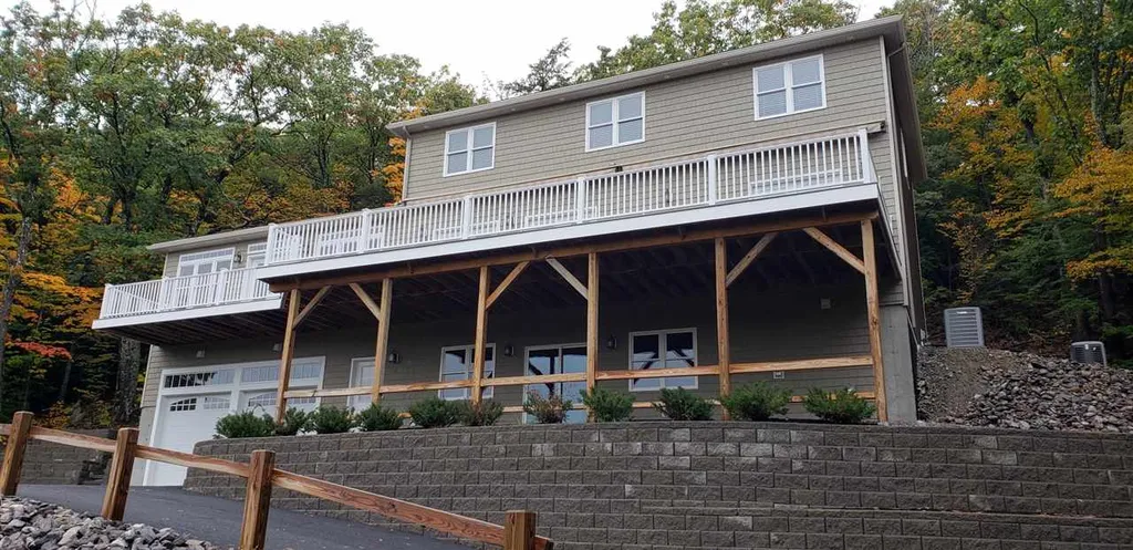 86 Sagamore Road Gilford NH 03249