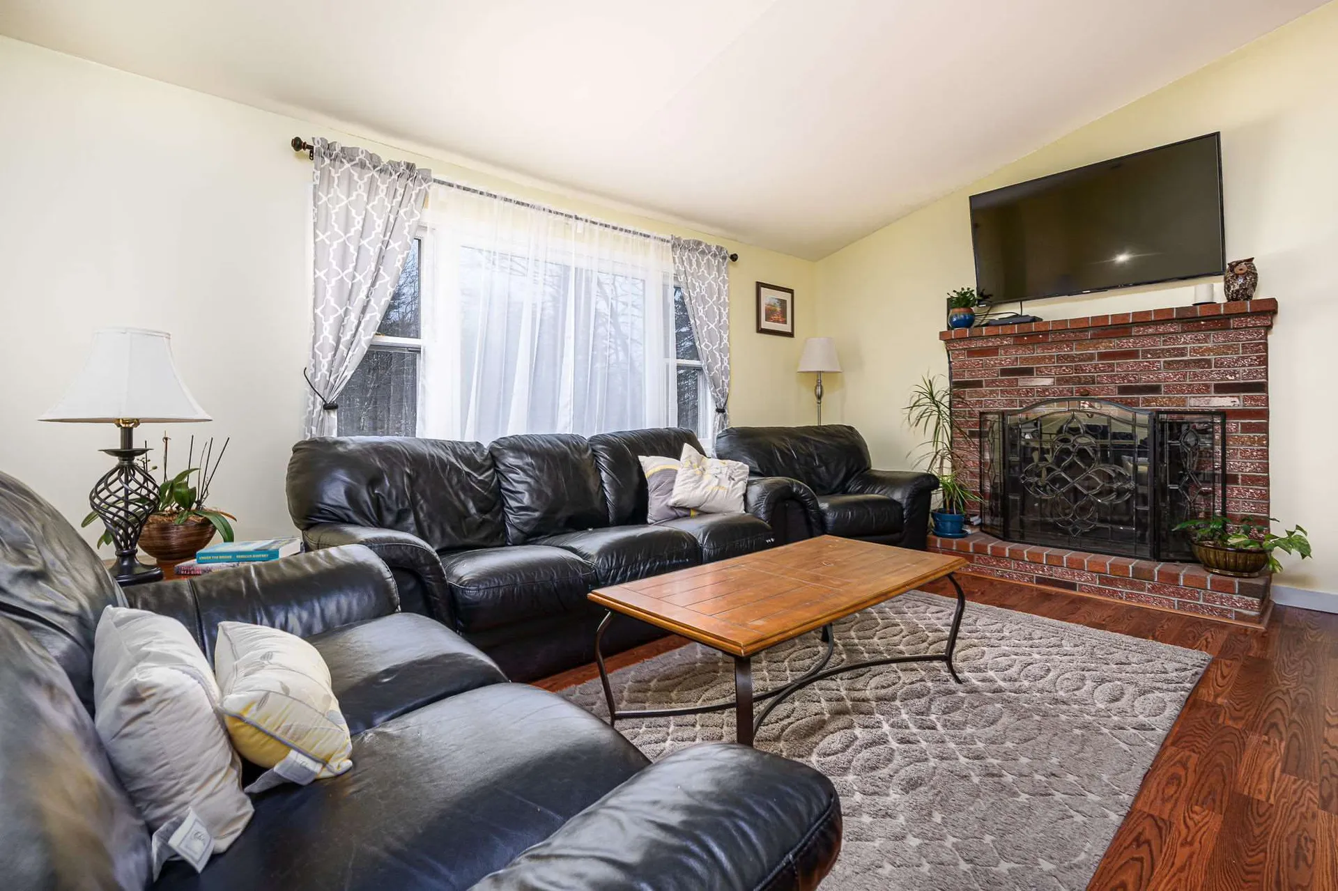 5 Walnut Hill Drive Raymond NH 03077