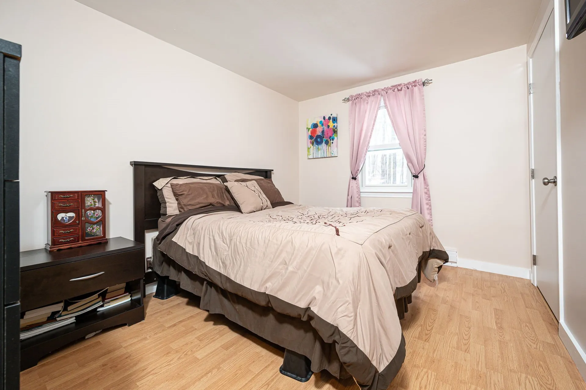 5 Walnut Hill Drive Raymond NH 03077