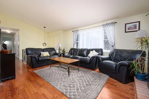 5 Walnut Hill Drive Raymond NH 03077