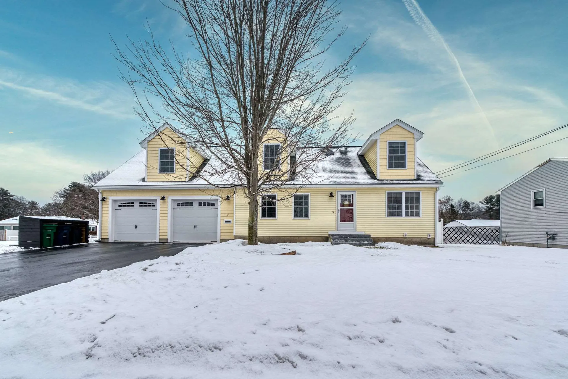 7 Dora Street Nashua NH 03060