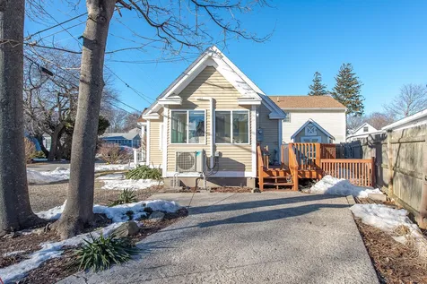 11 Acadia Avenue Hampton NH 03842