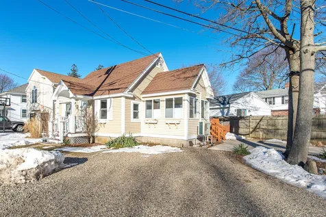 11 Acadia Avenue Hampton NH 03842