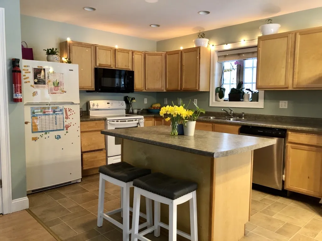 116 Cottage Grove Burlington VT 05408