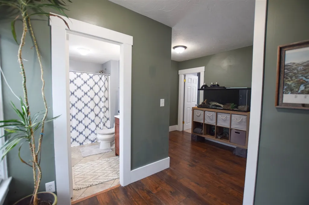 179 Pine Street Laconia NH 03246