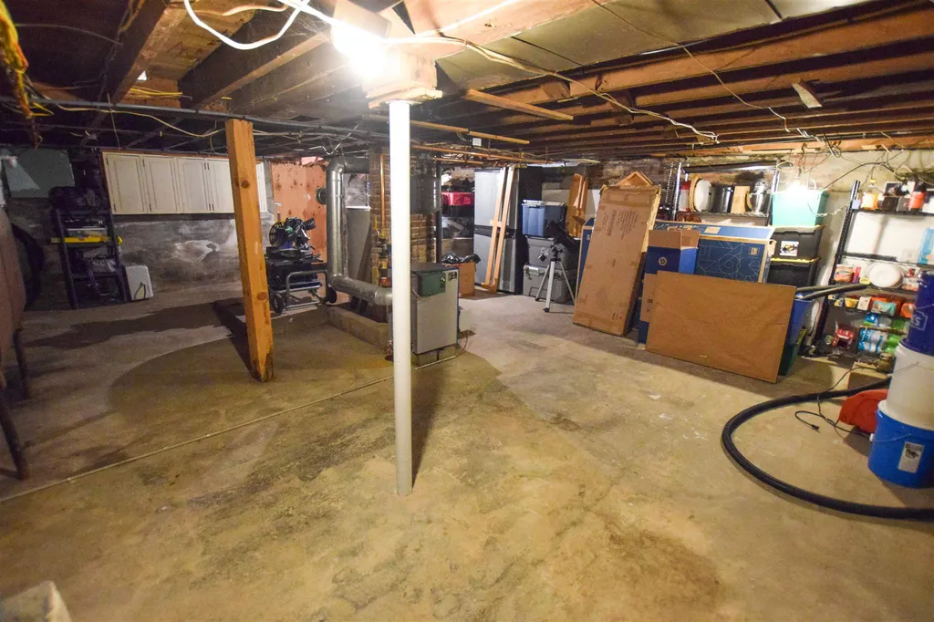 179 Pine Street Laconia NH 03246
