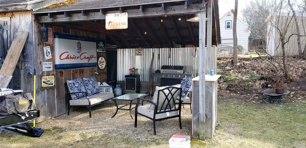 179 Pine Street Laconia NH 03246