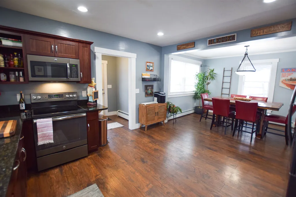 179 Pine Street Laconia NH 03246