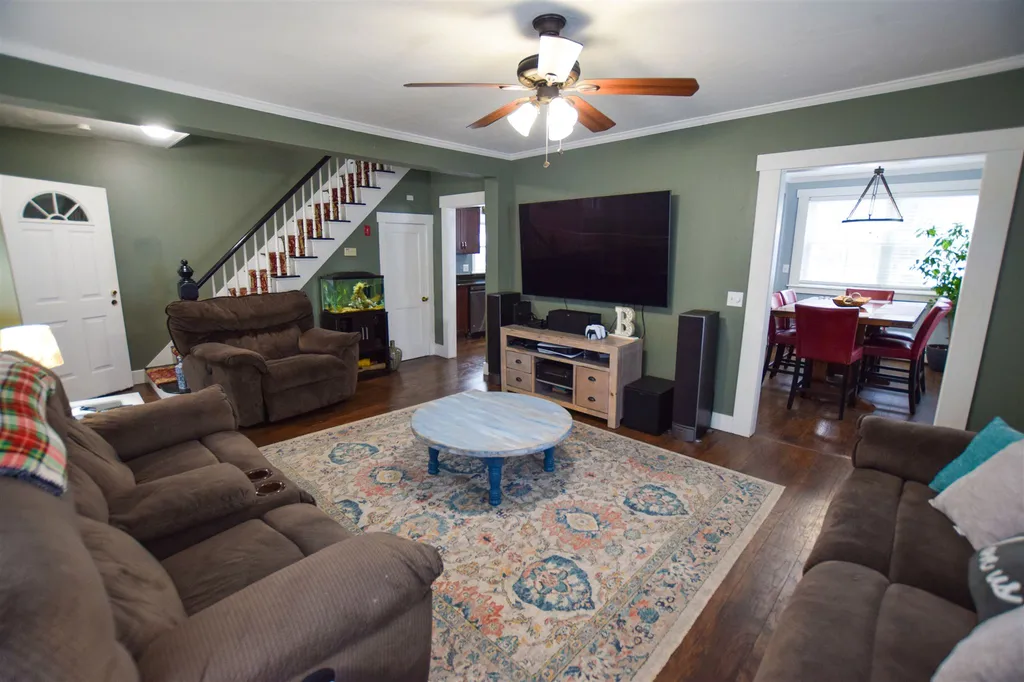 179 Pine Street Laconia NH 03246