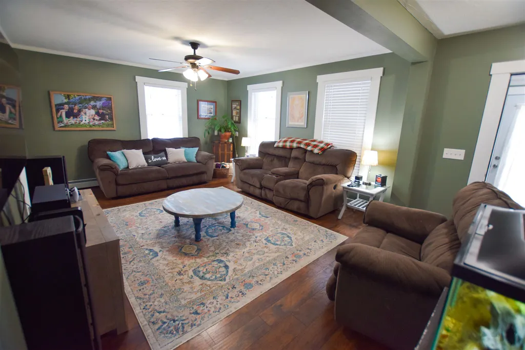 179 Pine Street Laconia NH 03246