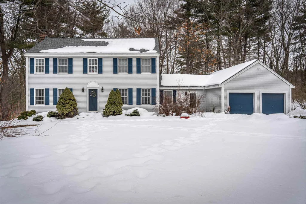 8 Whittier Drive Hampton Falls NH 03844