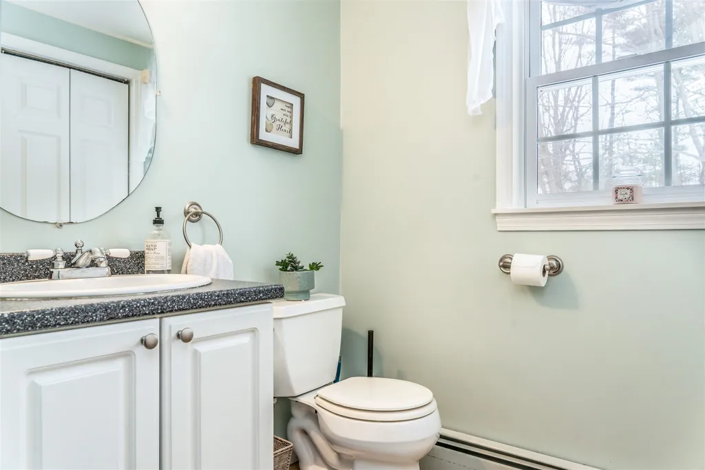 8 Whittier Drive Hampton Falls NH 03844