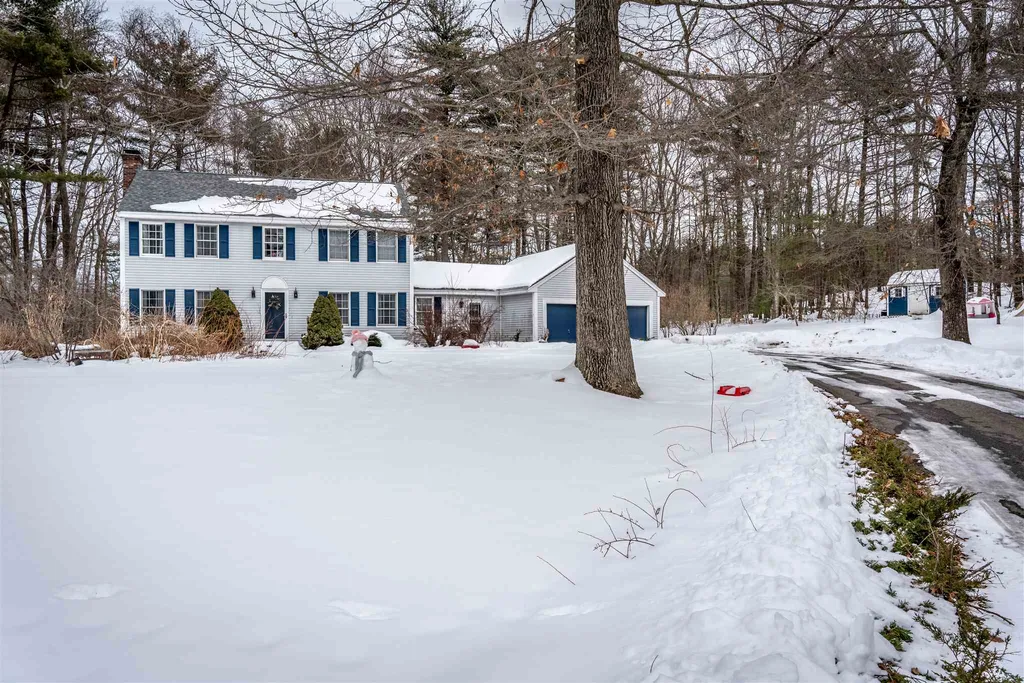 8 Whittier Drive Hampton Falls NH 03844