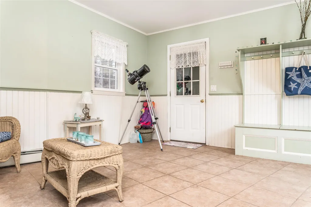 8 Whittier Drive Hampton Falls NH 03844