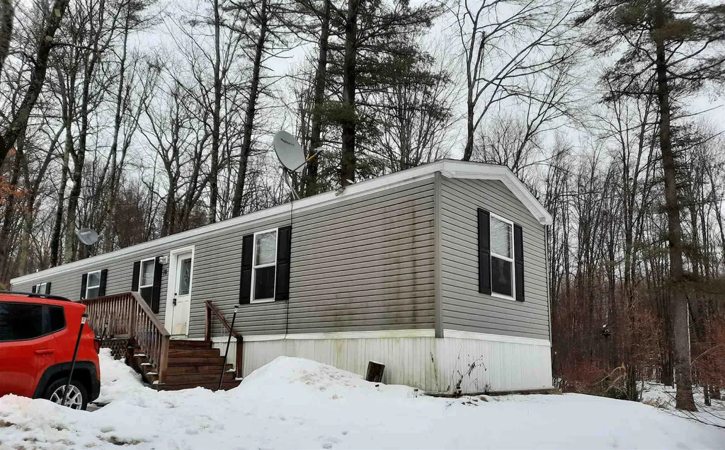 18 Edgewood Drive Allenstown NH 03275