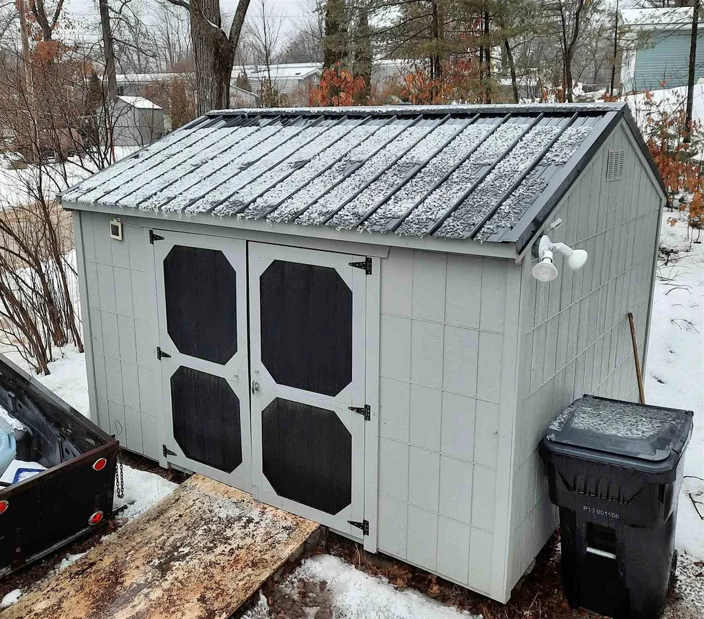 18 Edgewood Drive Allenstown NH 03275