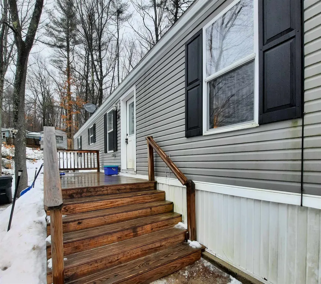 18 Edgewood Drive Allenstown NH 03275