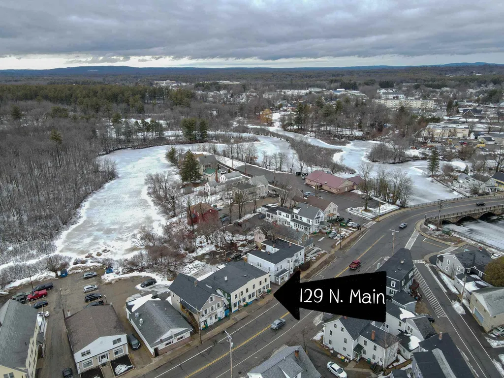 129 North Main Street Rochester NH 03867