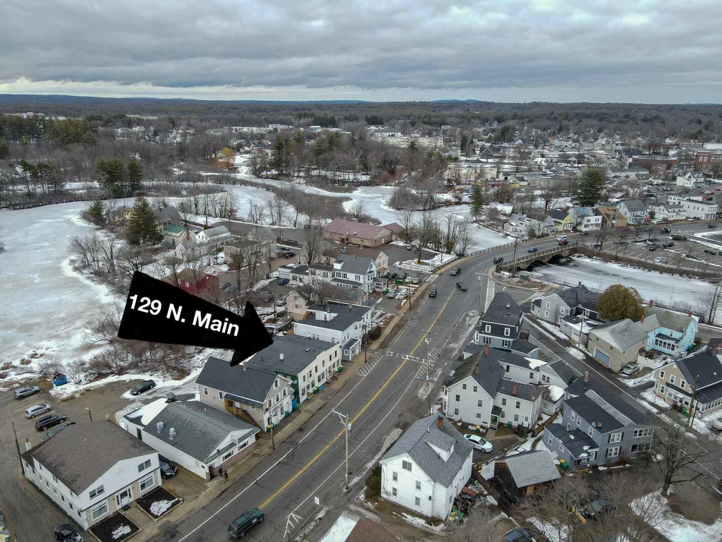 129 North Main Street Rochester NH 03867