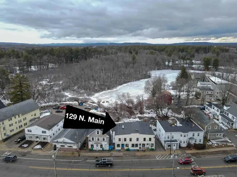 129 North Main Street Rochester NH 03867