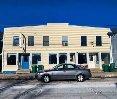 129 North Main Street Rochester NH 03867
