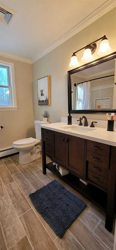 76 North Road Kingston NH 03848
