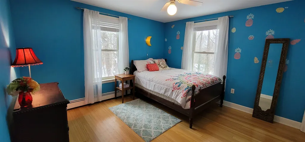 76 North Road Kingston NH 03848