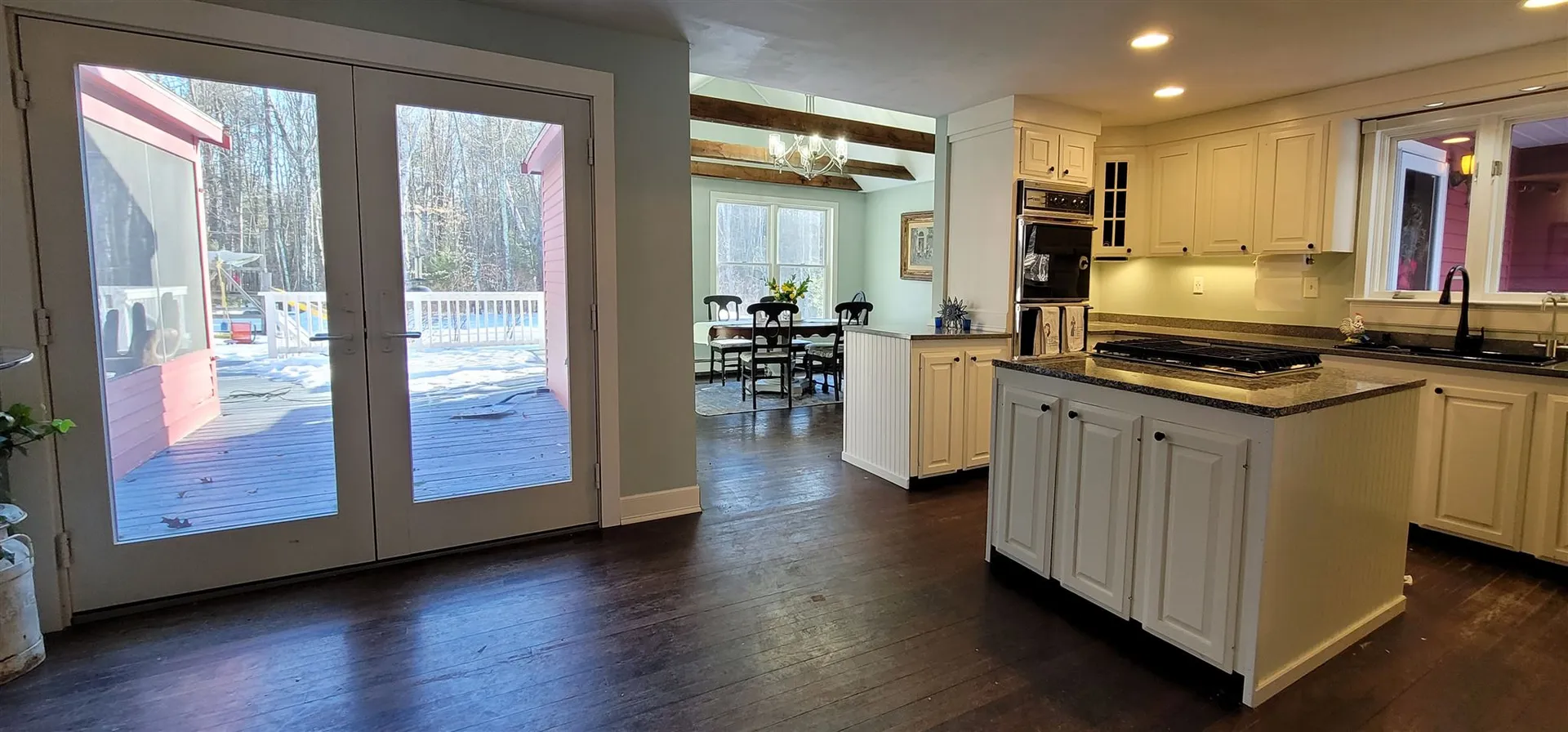 76 North Road Kingston NH 03848