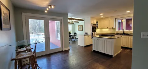 76 North Road Kingston NH 03848