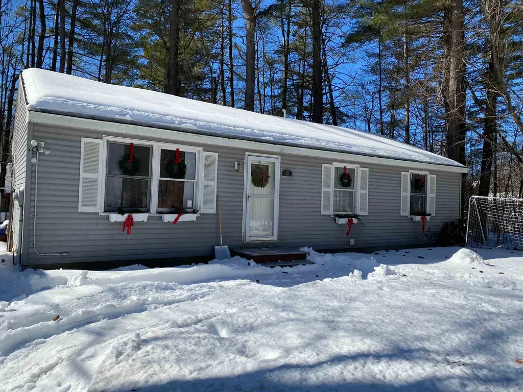 12 Hitchcock Avenue Lebanon NH 03784