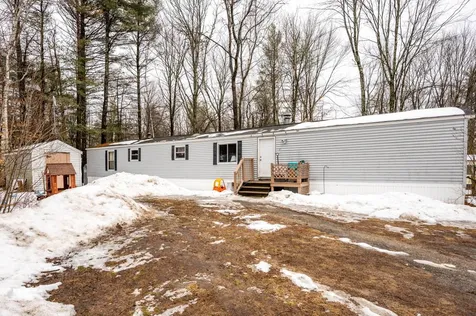 27 Brownstone Lane Rochester NH 03867